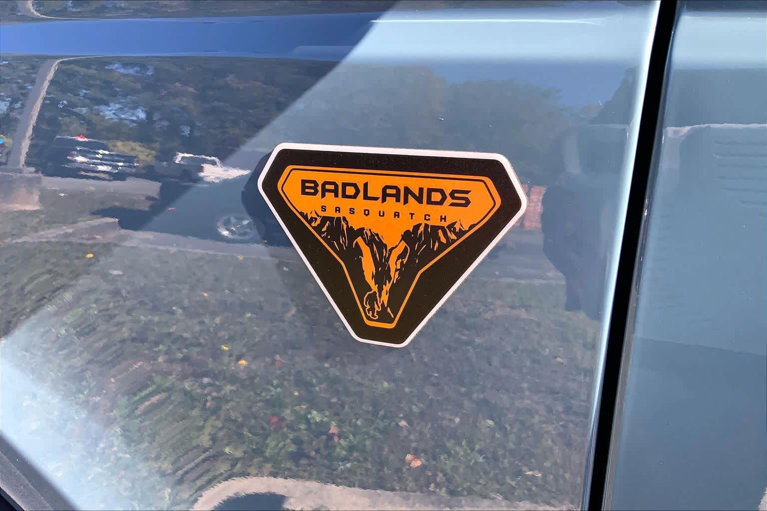 Used 2023 Ford Bronco Badlands w/ Sasquatch Package AWD/4WD image 9