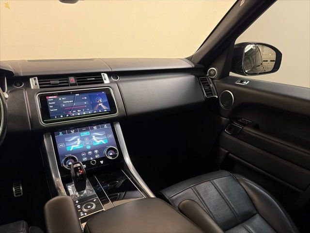 Used 2018 Land Rover Range Rover Sport HSE Dynamic image 28