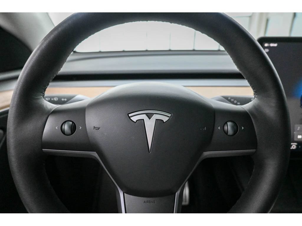 Used 2023 Tesla Model Y Performance AWD/4WD image 14