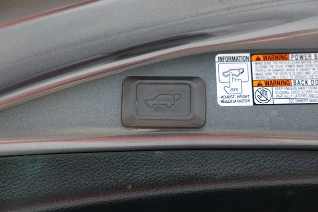 Used 2016 Toyota RAV4 SE w/ Advanced Technology Package AWD/4WD image 12