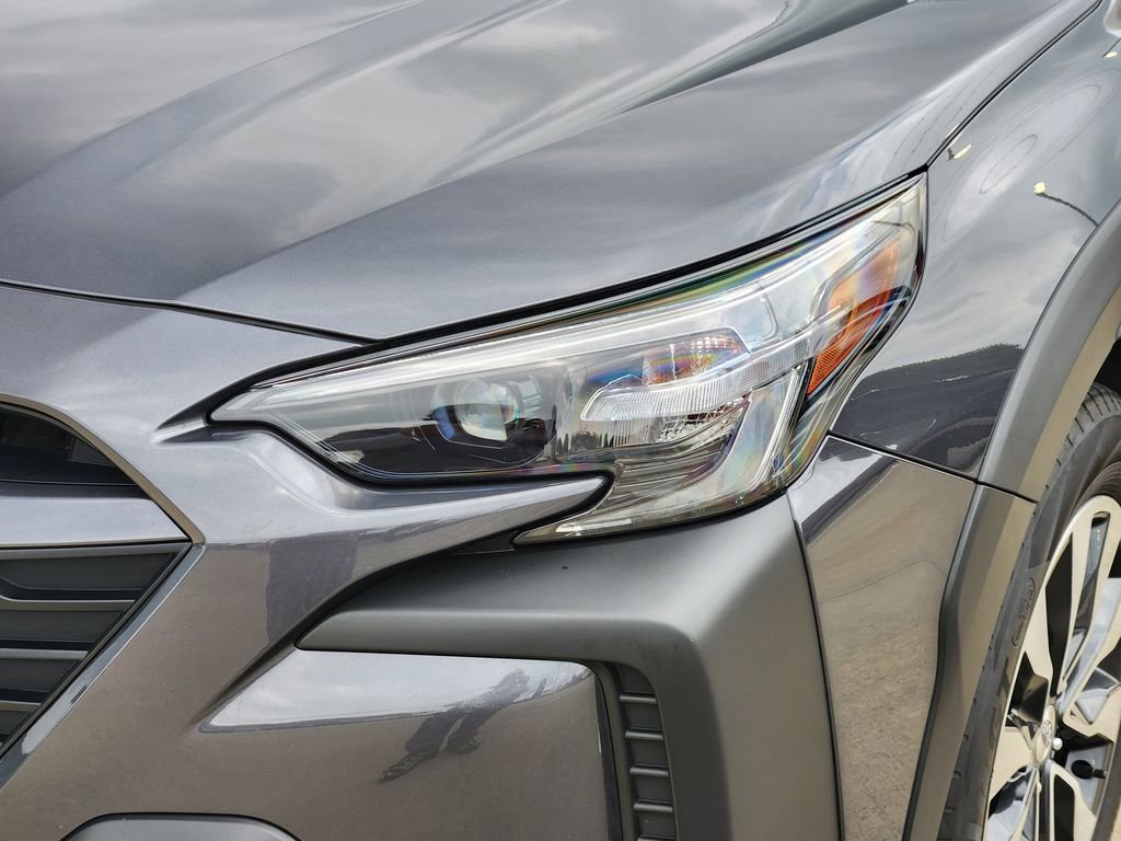 Used 2025 Subaru Outback Touring XT AWD/4WD image 9