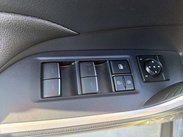 Certified 2025 Toyota RAV4 SE AWD/4WD image 10