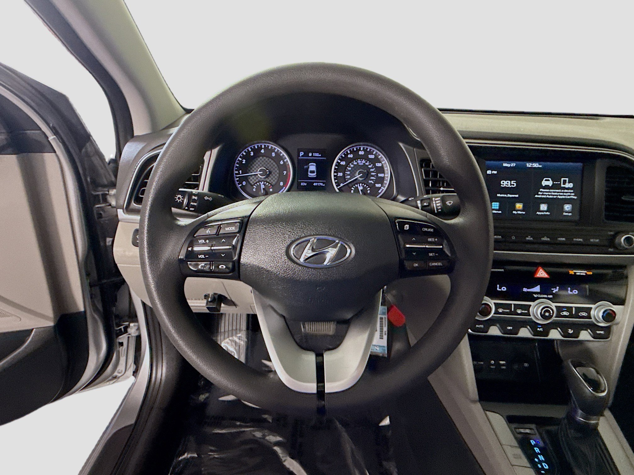 Used 2020 Hyundai Elantra SEL w/ Convenience Package (C2) FWD image 13