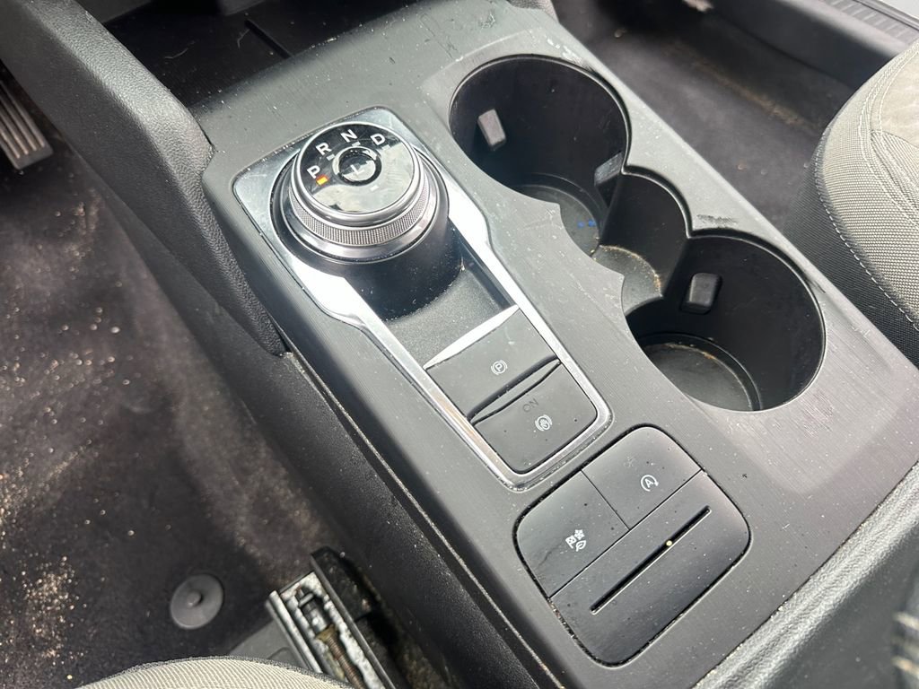 Used 2020 Ford Escape SE image 19