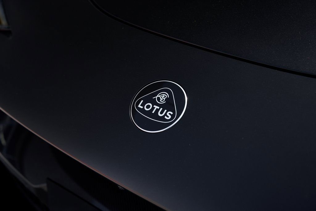 Used 2025 Lotus Eletre image 2