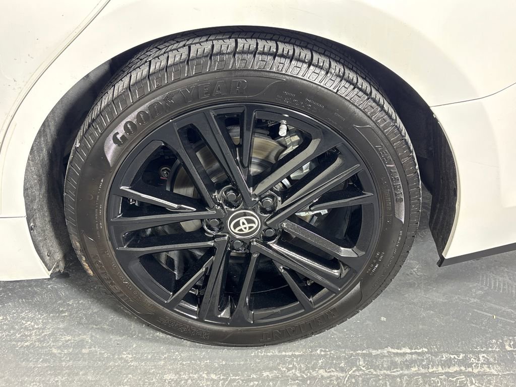 Used 2025 Toyota Camry SE w/ Convenience Package image 34