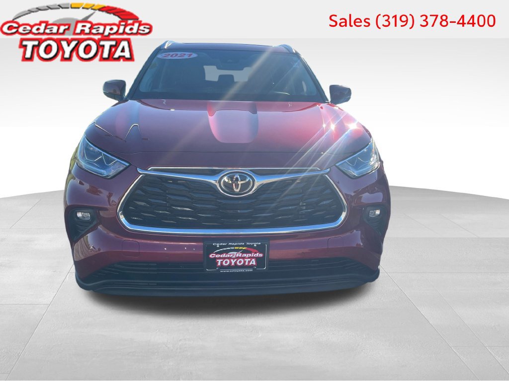 Certified 2021 Toyota Highlander Limited AWD/4WD image 11
