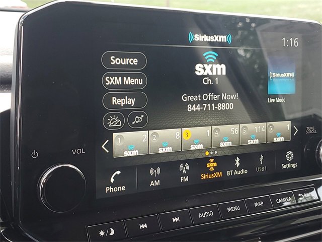 New 2025 Nissan Pathfinder SL w/ Black Appearance Package image 13