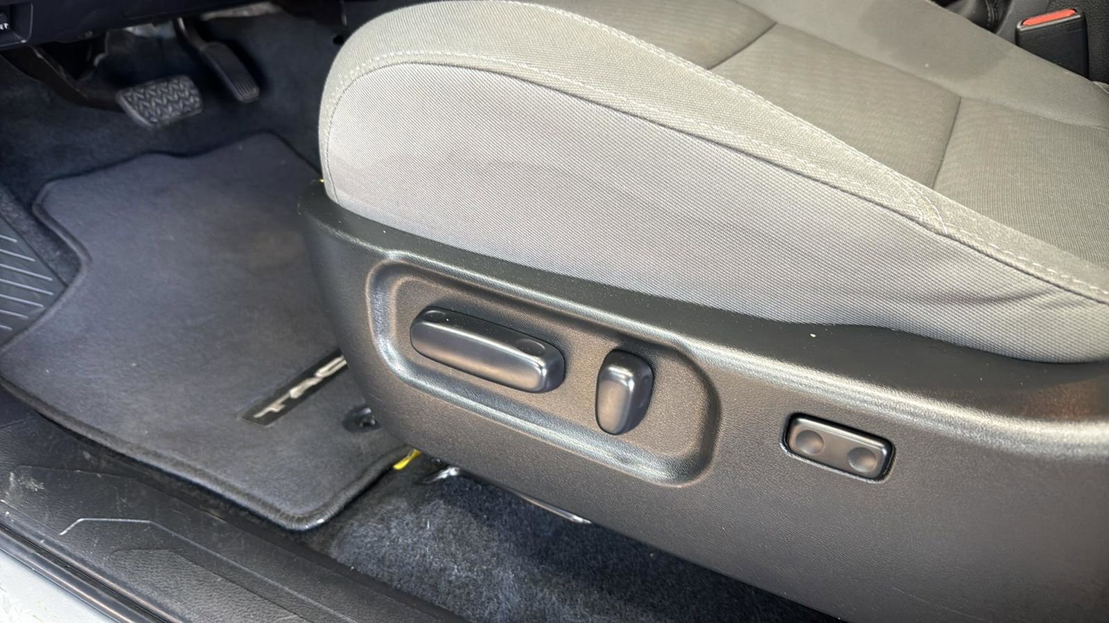 Used 2023 Toyota Tacoma SR5 image 11