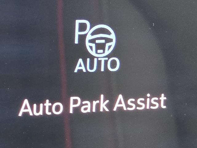 New 2027 Chevrolet Traverse RS w/ LPO, Floor Liner Package AWD/4WD image 35