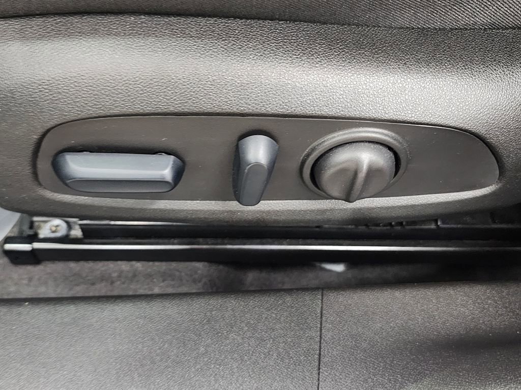 Used 2024 Chevrolet Malibu LT FWD image 13