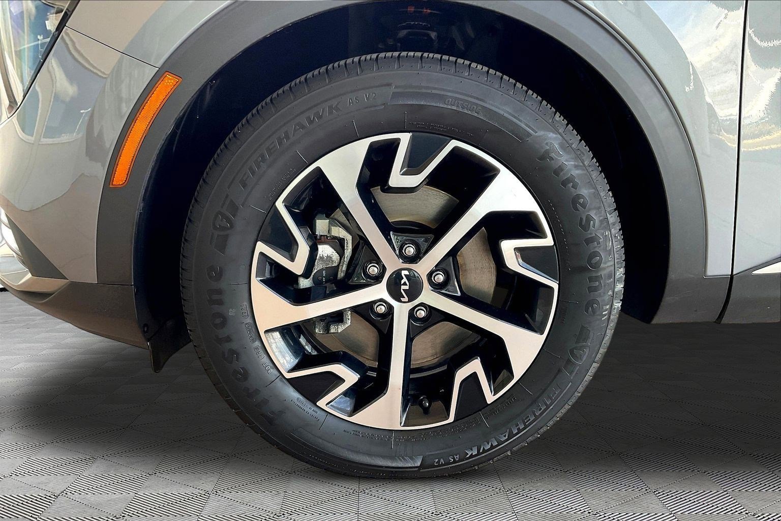 Used 2023 Kia Sportage EX image 31