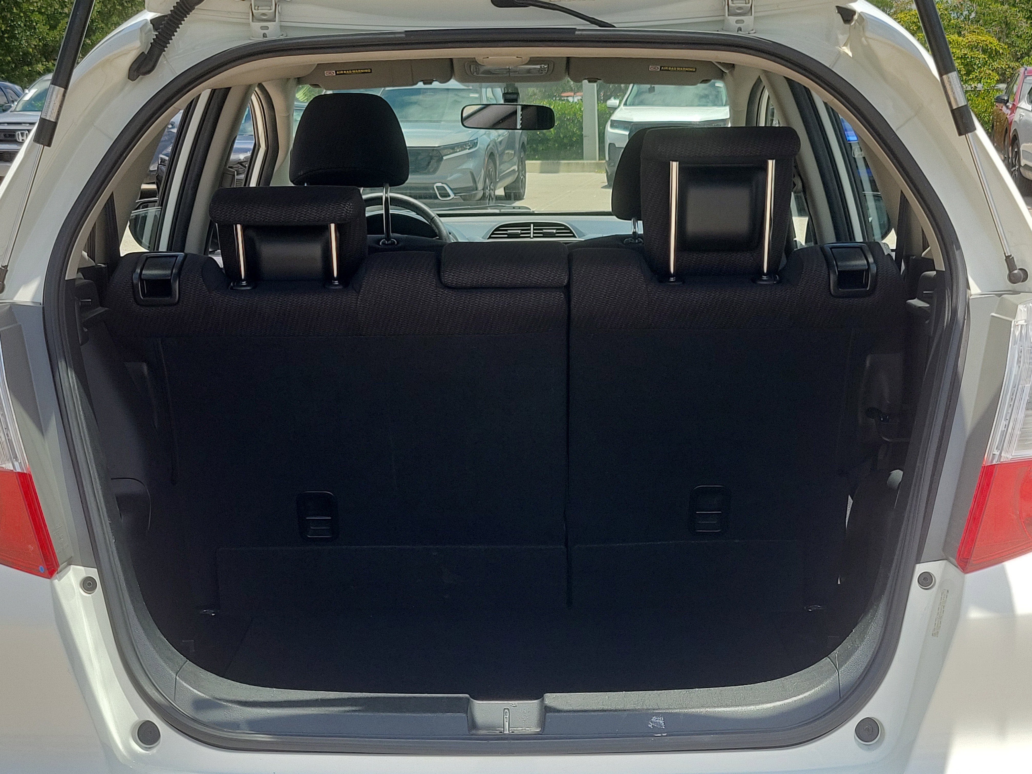 Used 2013 Honda Fit Sport image 9