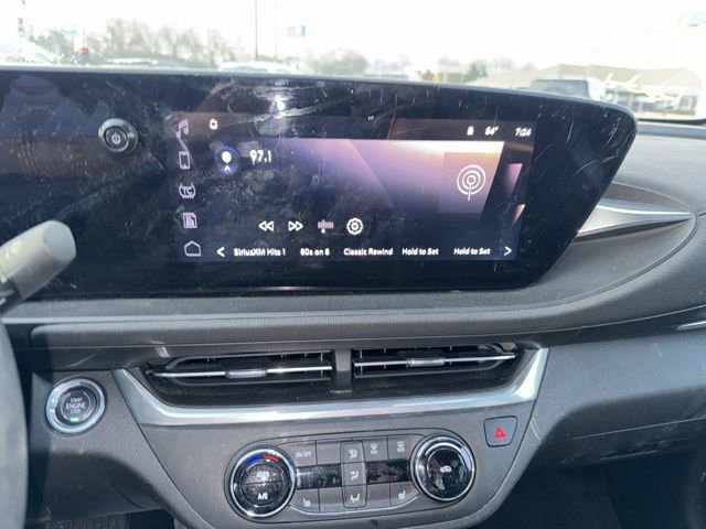 Used 2024 Buick Envista Preferred w/ Convenience I Package image 38