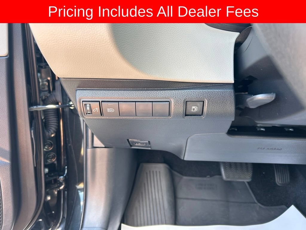 Used 2021 Toyota Corolla LE FWD image 7