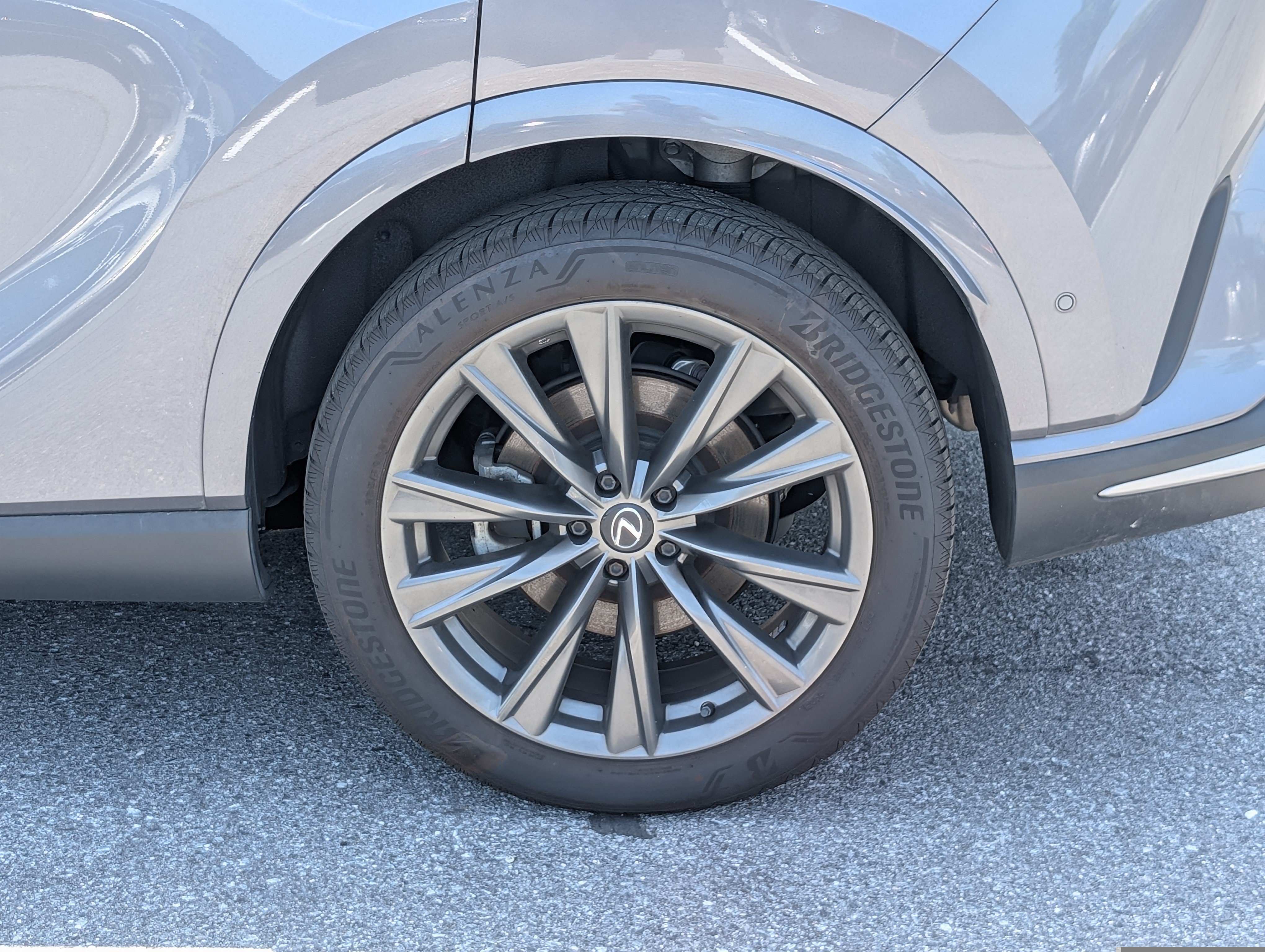 Used 2023 Lexus RX 350 F Sport w/ Accessory Package AWD/4WD image 11