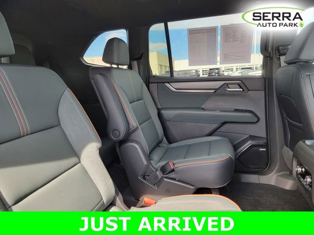 Certified 2025 GMC Acadia AT4 w/ Luxury Package image 15