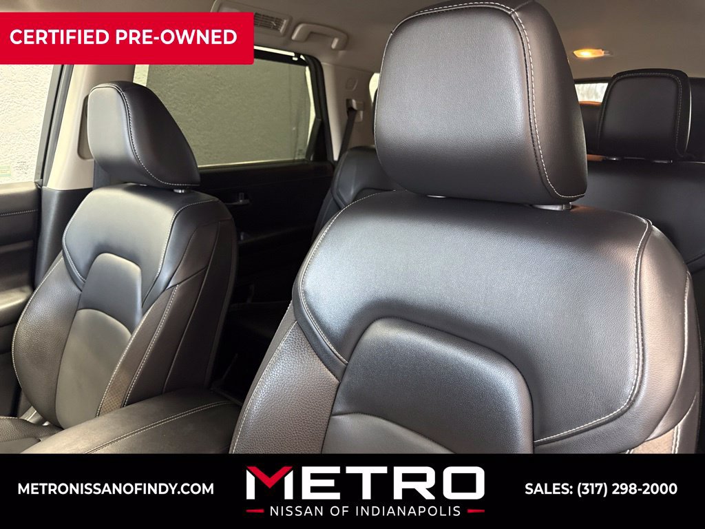 Used 2023 Nissan Pathfinder SL AWD/4WD image 18