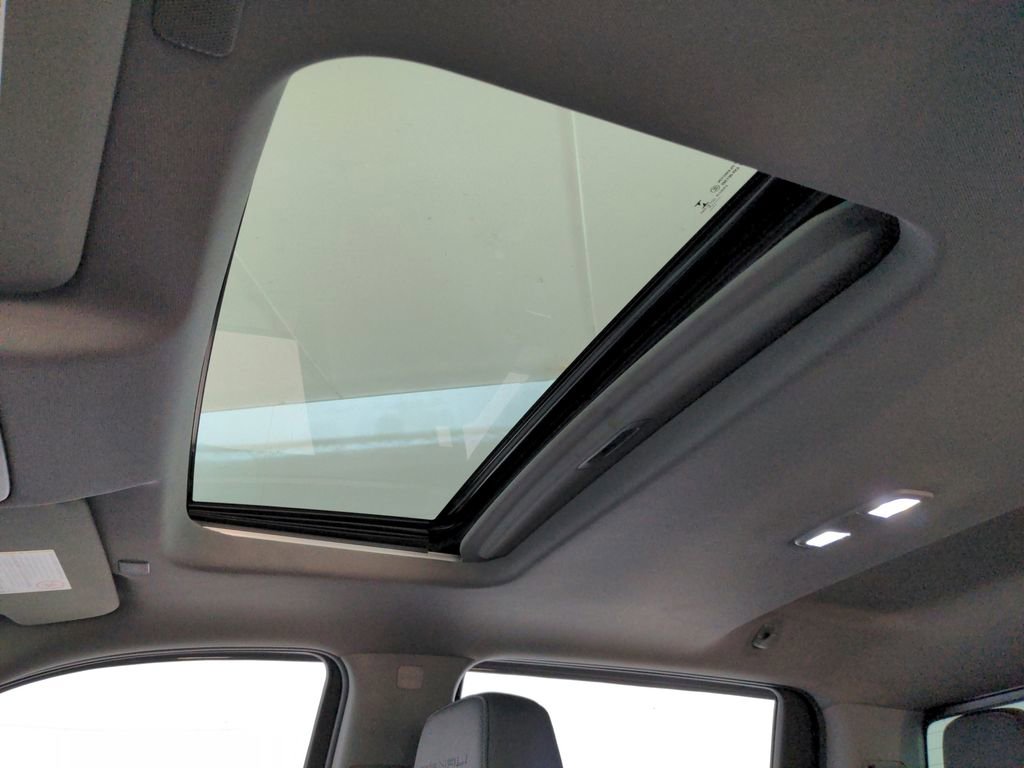 Used 2020 GMC Sierra 2500 Denali w/ Denali Ultimate Package image 15