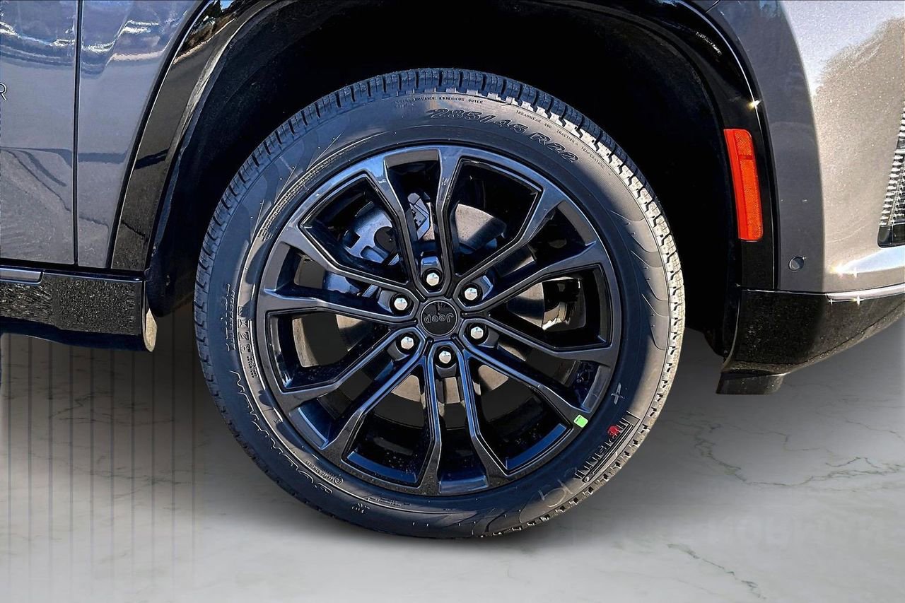 New 2026 Jeep Grand Wagoneer Summit image 34