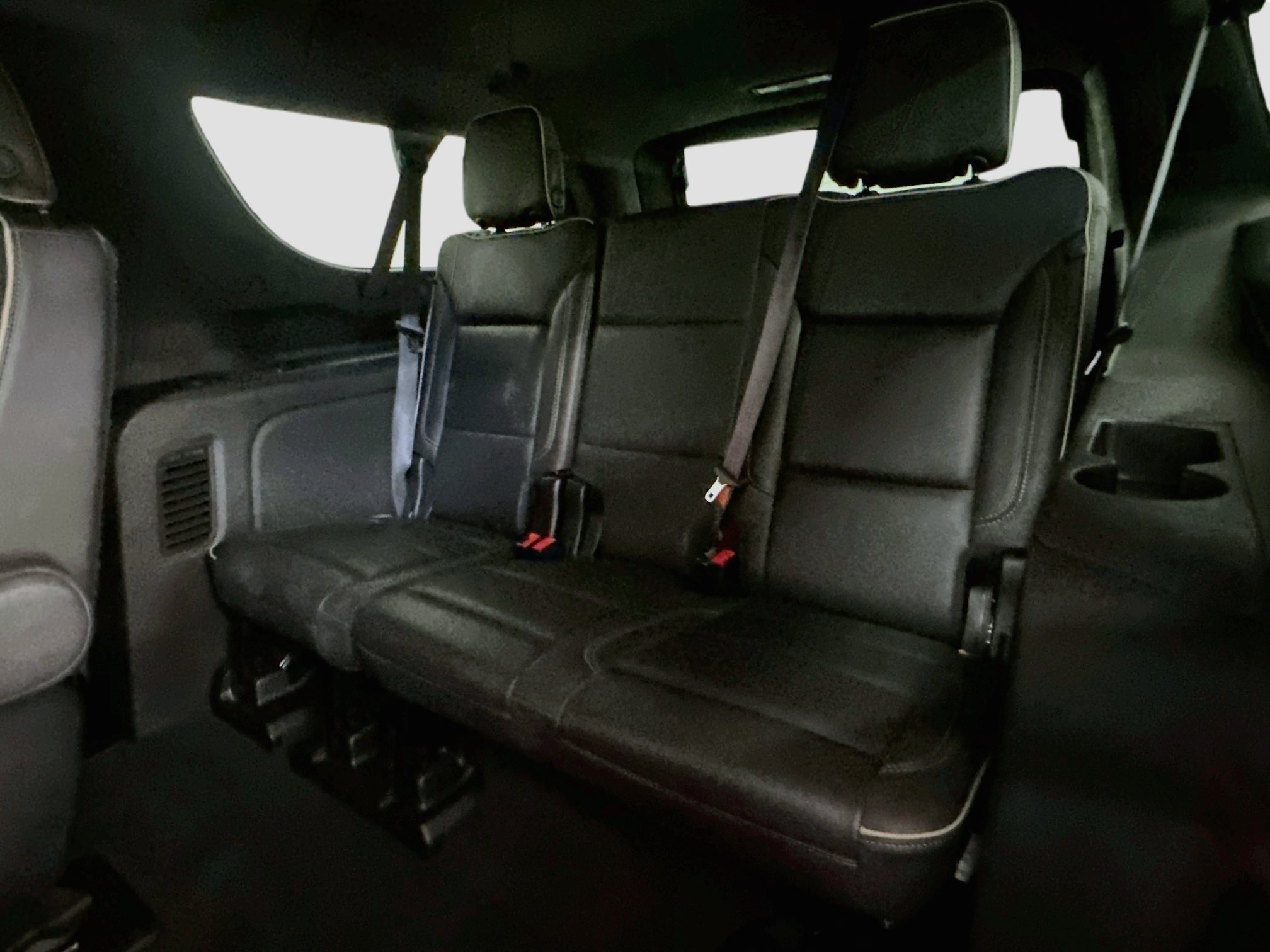 Used 2023 Chevrolet Suburban Premier AWD/4WD image 30
