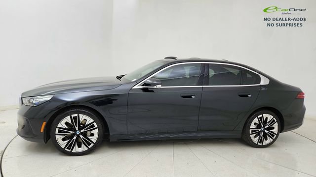 Used 2024 BMW 530i image 3