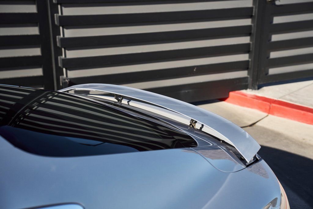 Used 2023 Bentley Continental GT Azure image 11