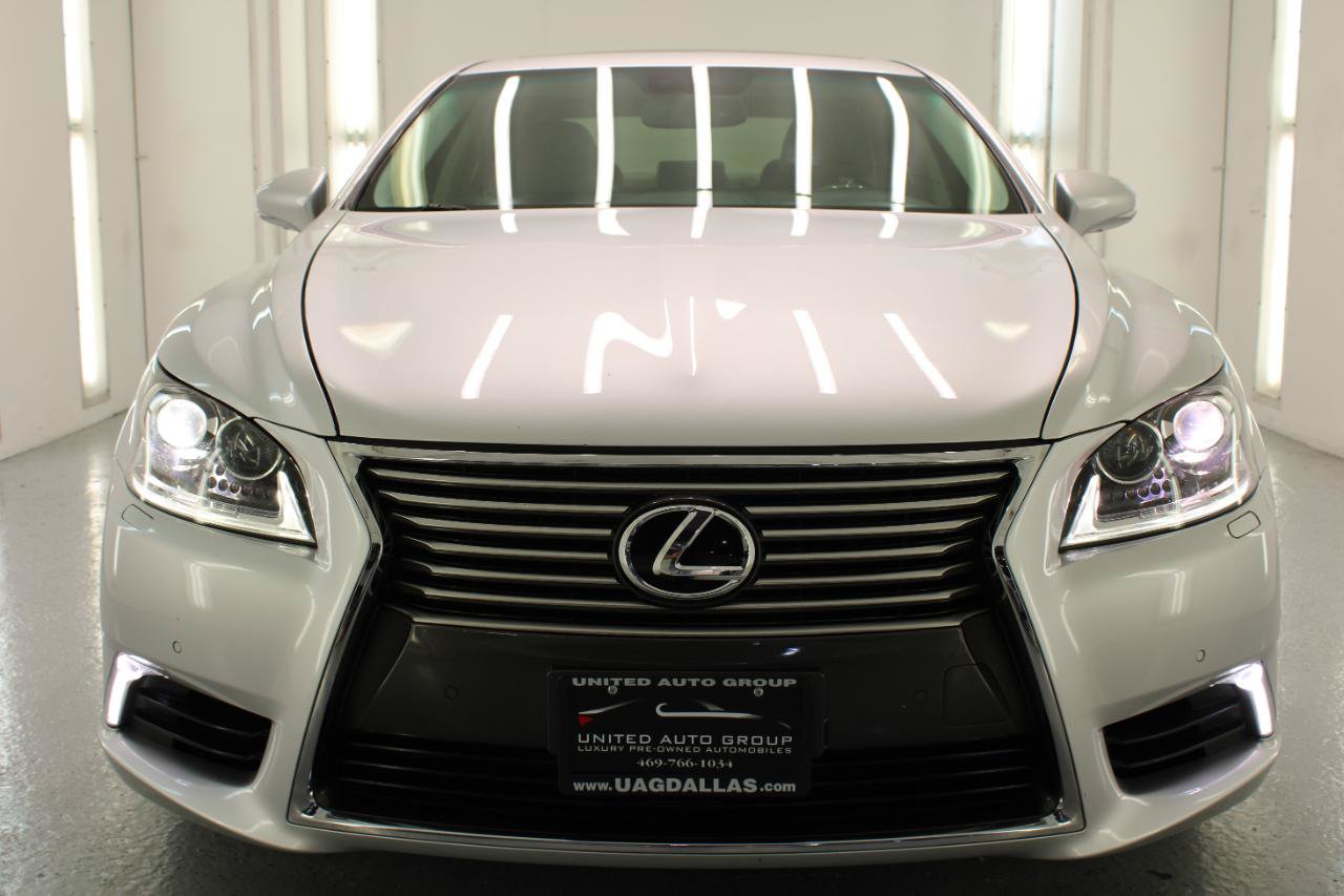 Used 2016 Lexus LS 460 w/ Comfort Package RWD image 14
