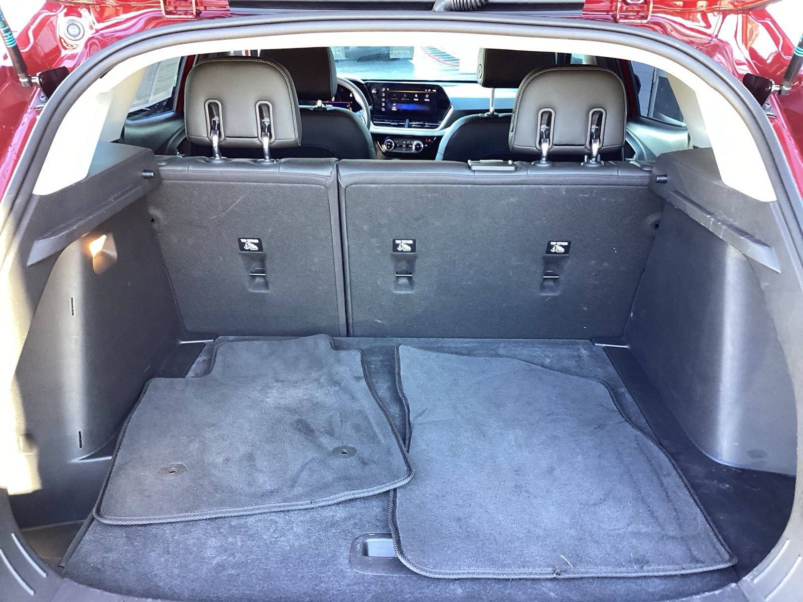 Used 2025 Chevrolet Trax LT image 20