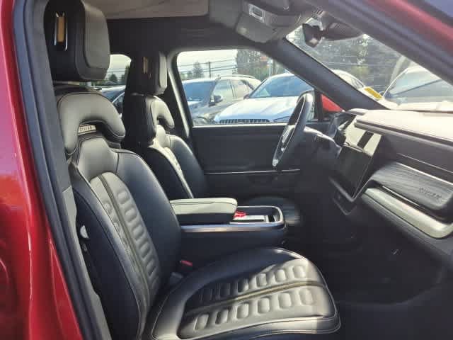 Used 2025 Rivian R1S Adventure Dual AWD/4WD image 22