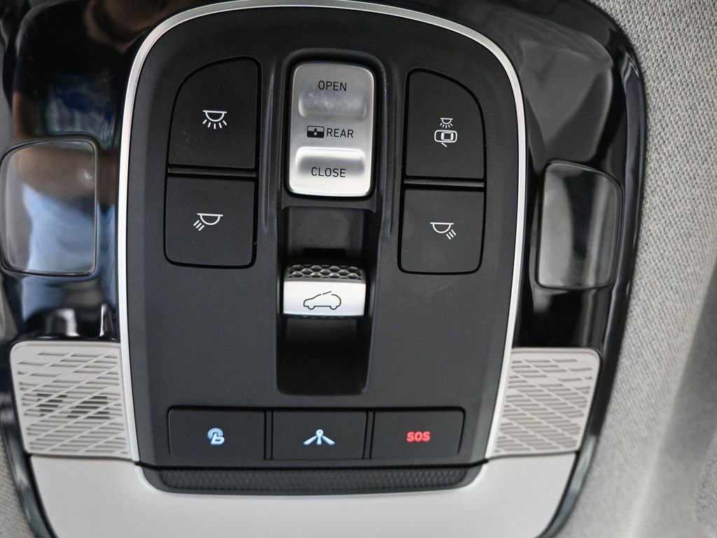 Used 2021 Hyundai Palisade Limited image 21