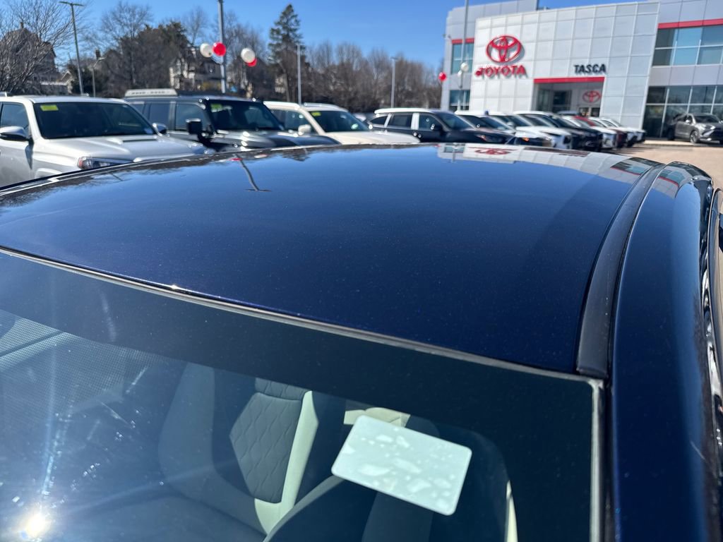 Used 2022 Toyota Corolla LE FWD image 43