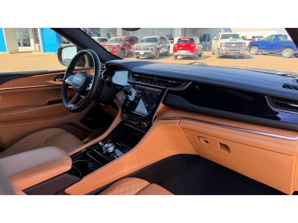 Used 2022 Jeep Grand Cherokee Summit image 12