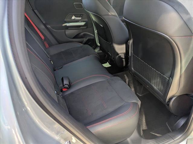 Used 2025 Mercedes-Benz GLA 35 AMG 4MATIC image 17