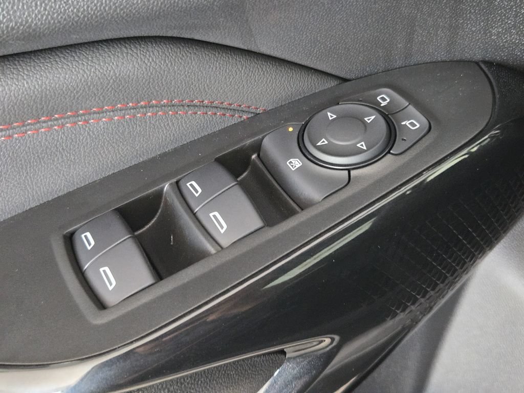 New 2026 Chevrolet Trax RS w/ Driver Confidence Package FWD image 25