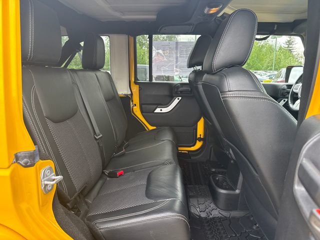 Used 2015 Jeep Wrangler Unlimited Sahara AWD/4WD image 10
