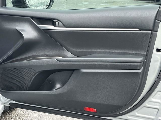 Used 2024 Toyota Camry SE image 24