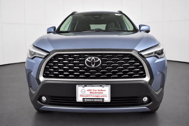 Used 2023 Toyota Corolla Cross XLE w/ Convenience Package AWD/4WD image 2