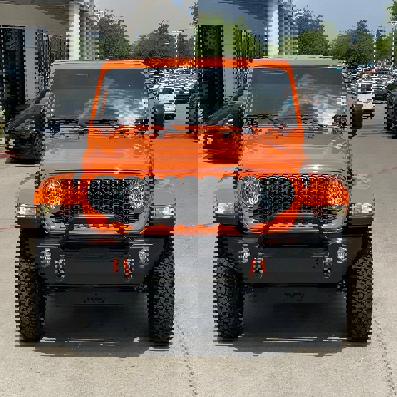 Used 2025 Jeep Gladiator Sport image 7