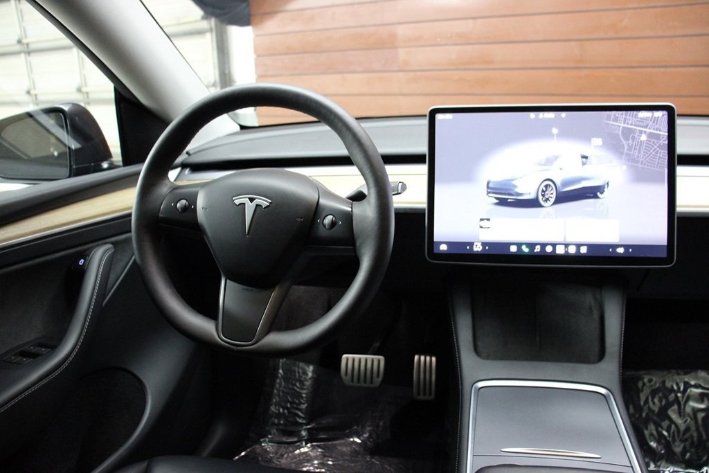 Used 2024 Tesla Model Y Performance AWD/4WD image 26