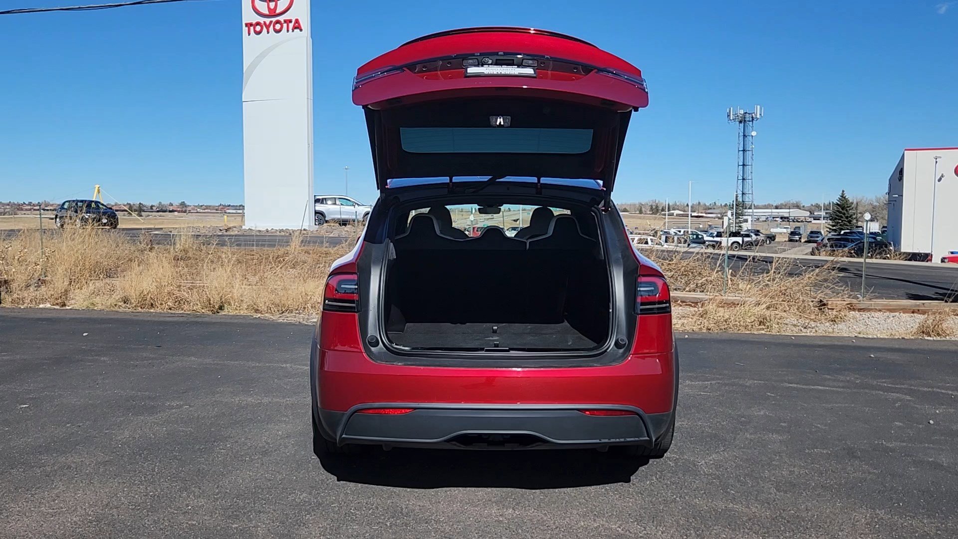 Used 2025 Tesla Model X image 19