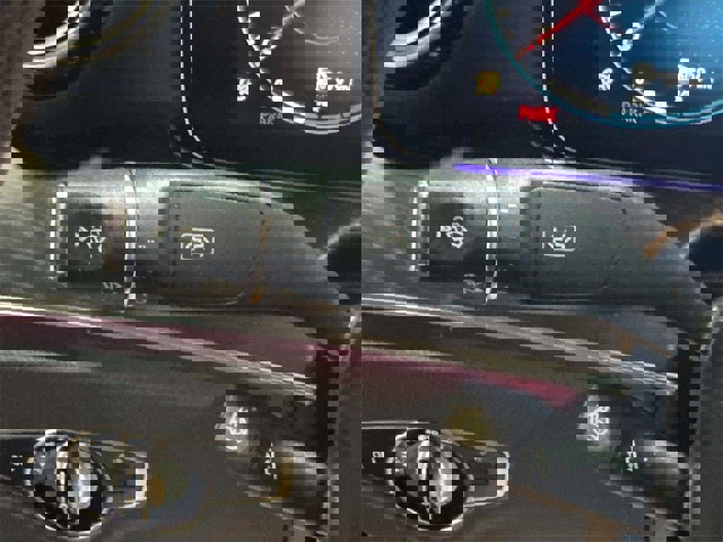 Used 2022 Mercedes-Benz E 350 E 350 4MATICﾮ image 23