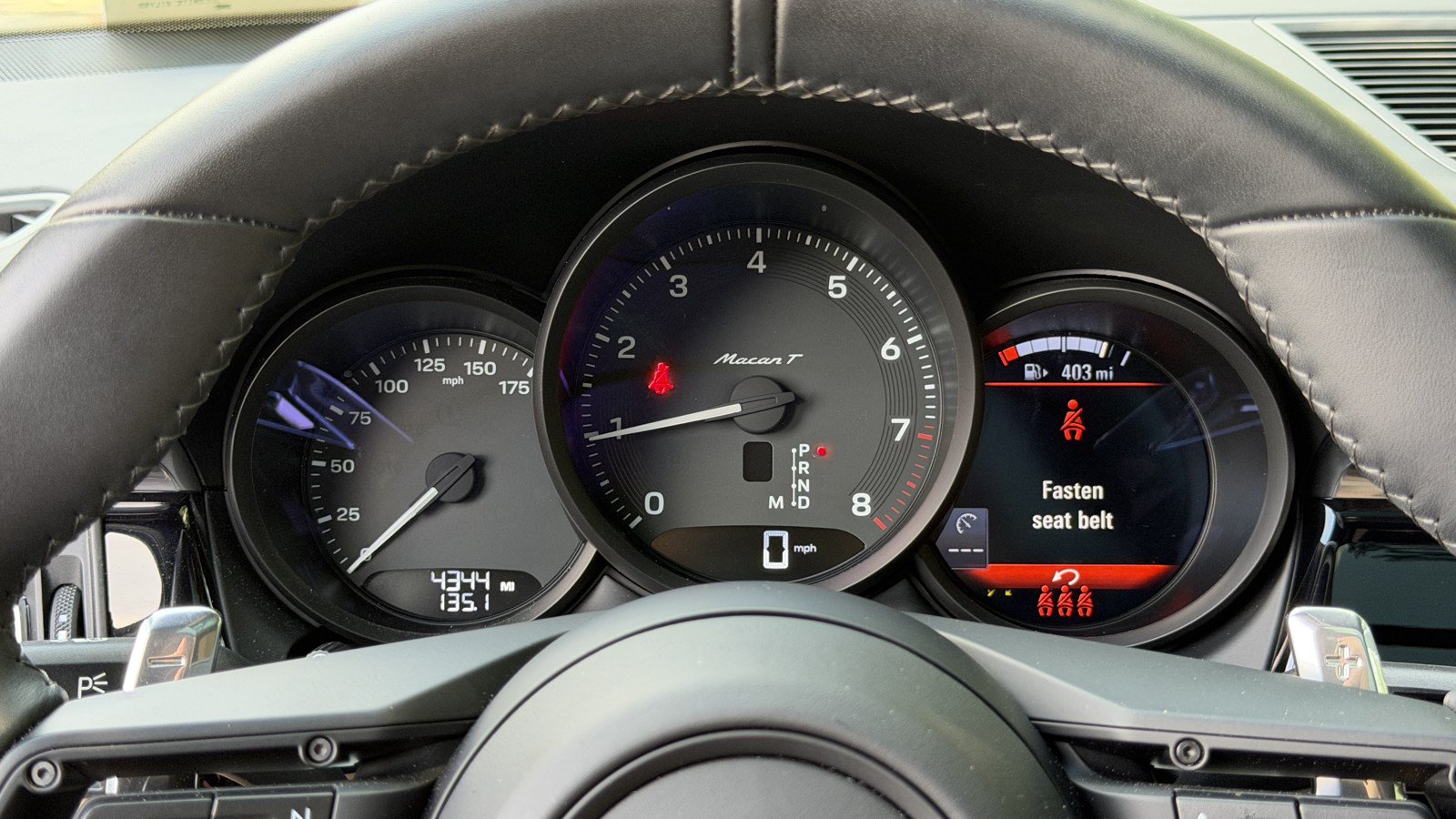 Certified 2026 Porsche Macan Turbo AWD/4WD image 26