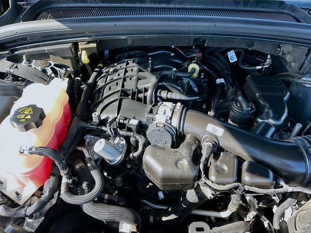 Used 2024 Jeep Grand Cherokee L Limited w/ Luxury Tech Group II image 32