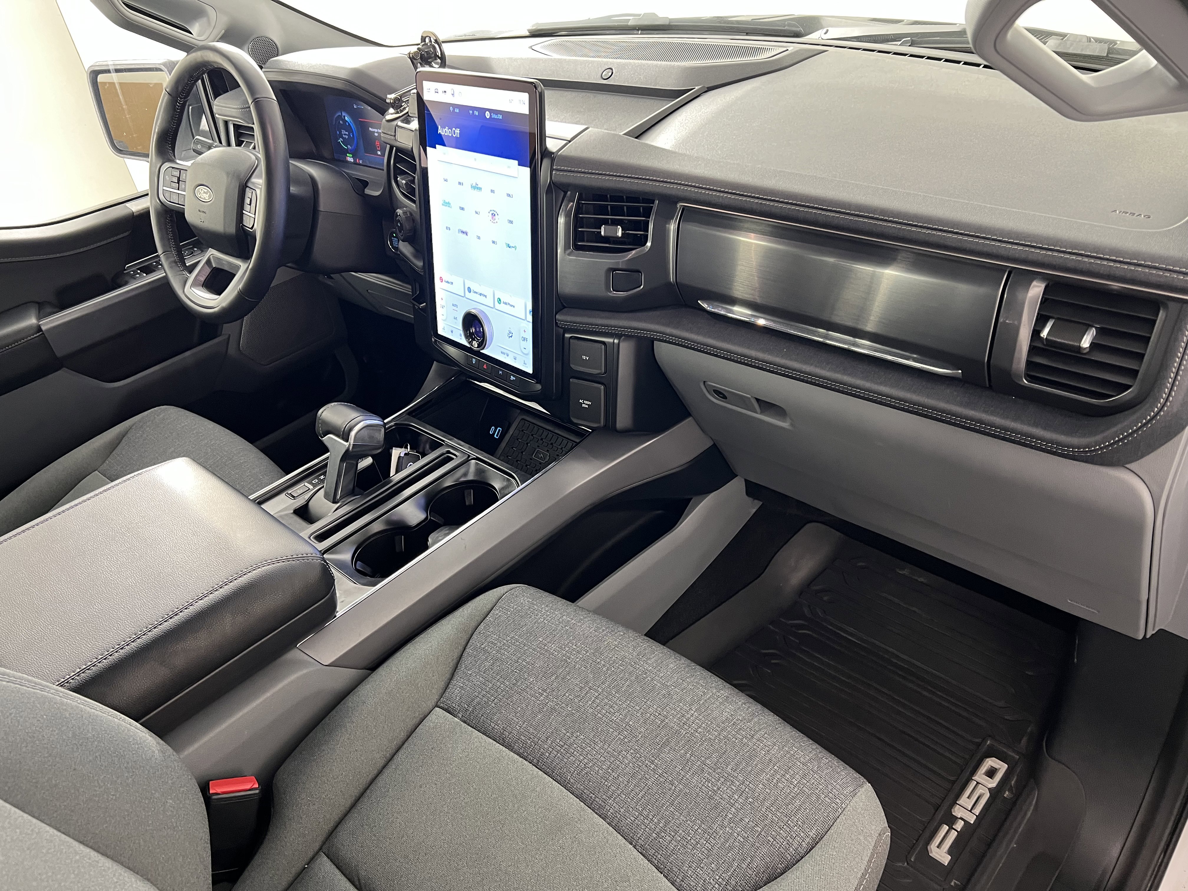 Used 2024 Ford F150 Lightning Flash image 24