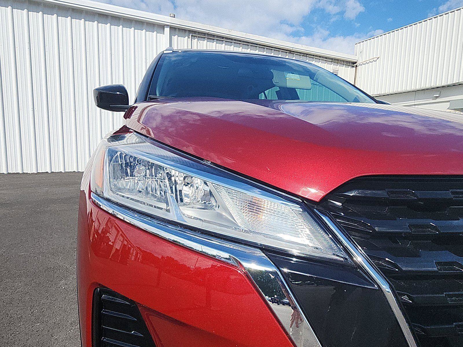 Used 2024 Nissan Kicks SV FWD image 12