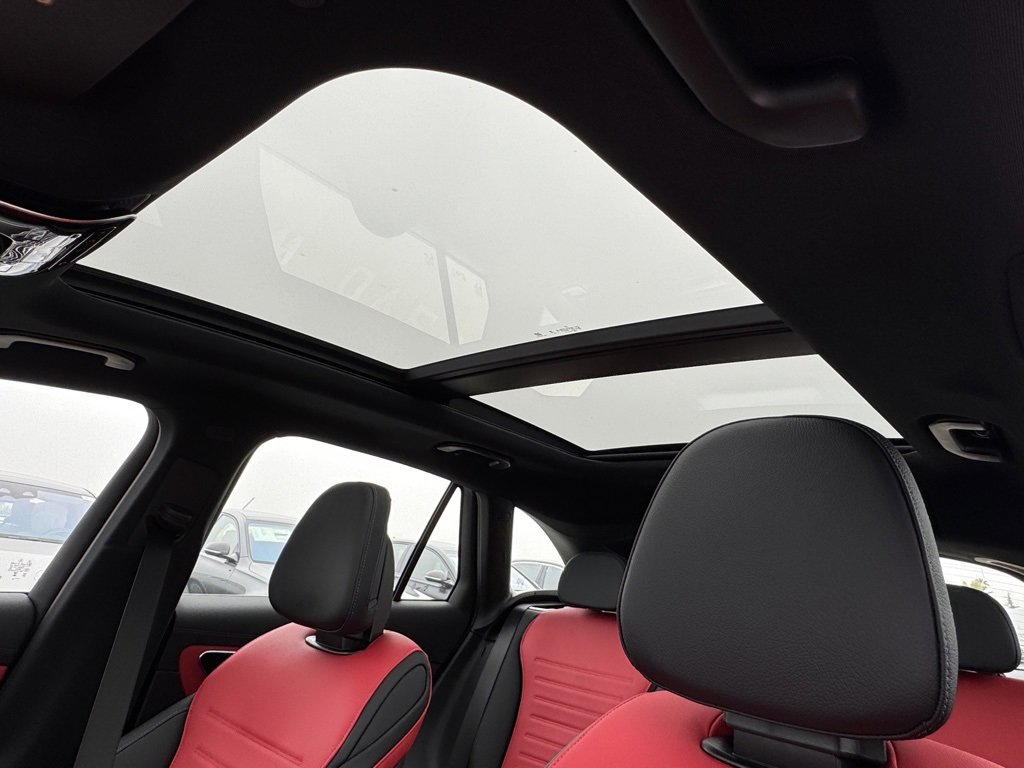 Used 2024 Mercedes-Benz GLC 43 AMG 4MATIC image 21