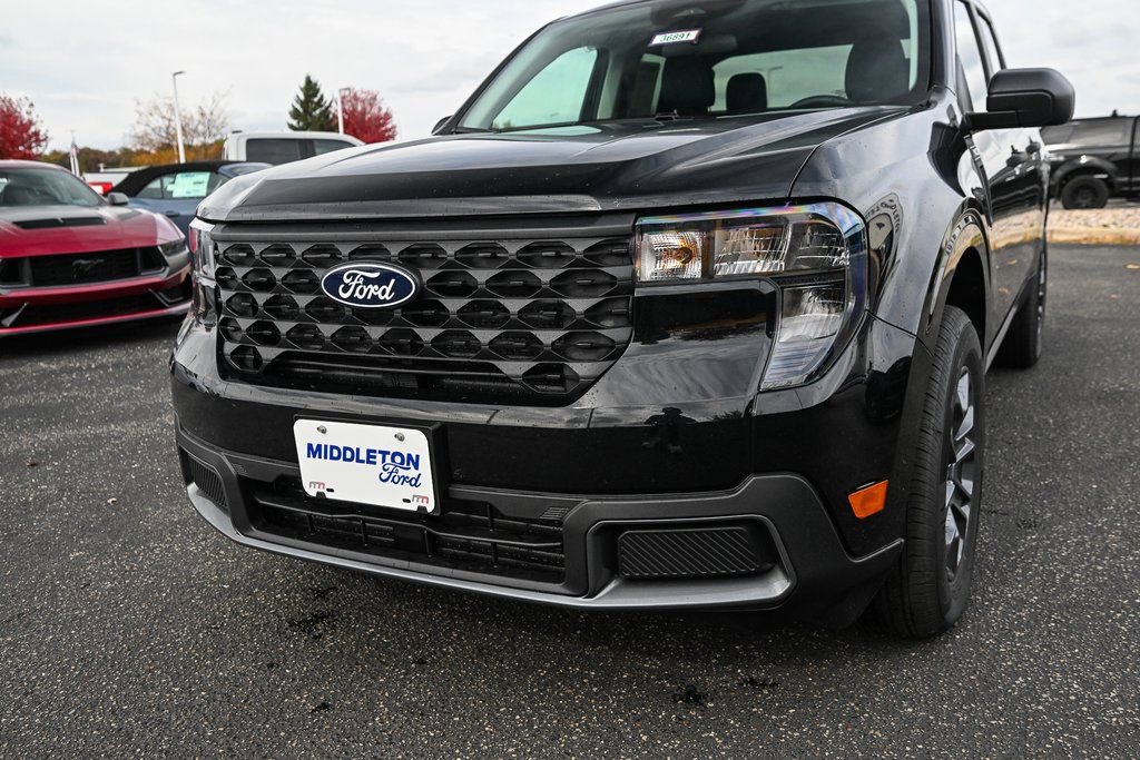 New 2025 Ford Maverick XLT image 11