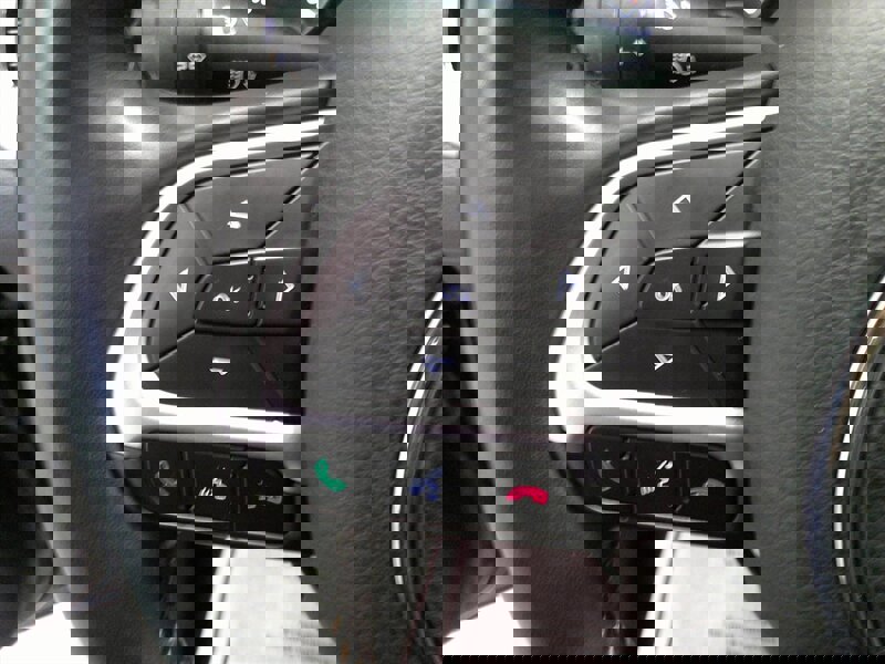 Used 2019 Jeep Compass Latitude image 14