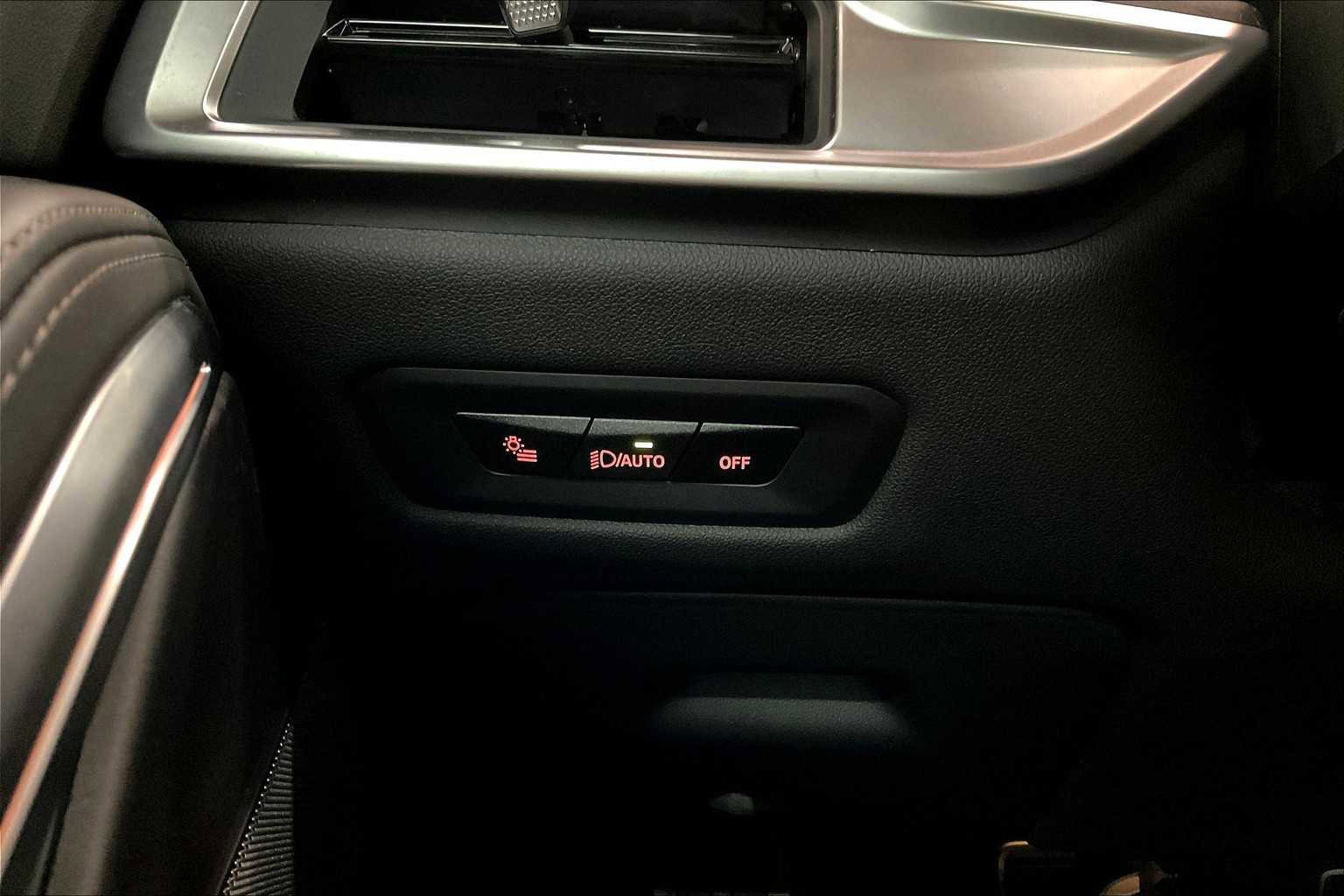 Used 2025 BMW X6 M60i image 38